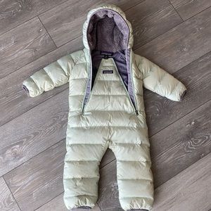 Patagonia Down Bunting size 3-6mo